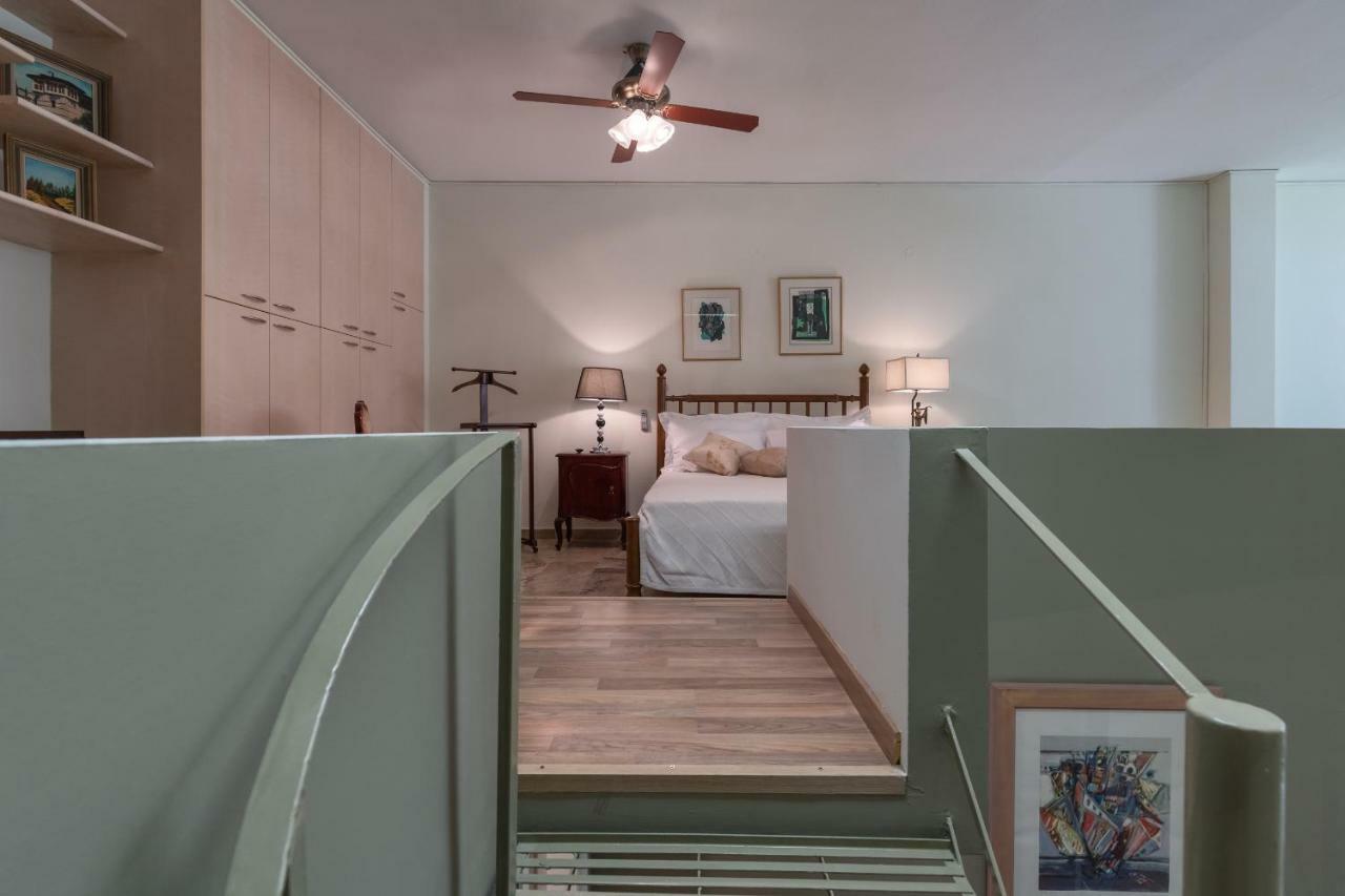דירות אתונה Acropolis Koukaki Loft Private Garden מראה חיצוני תמונה