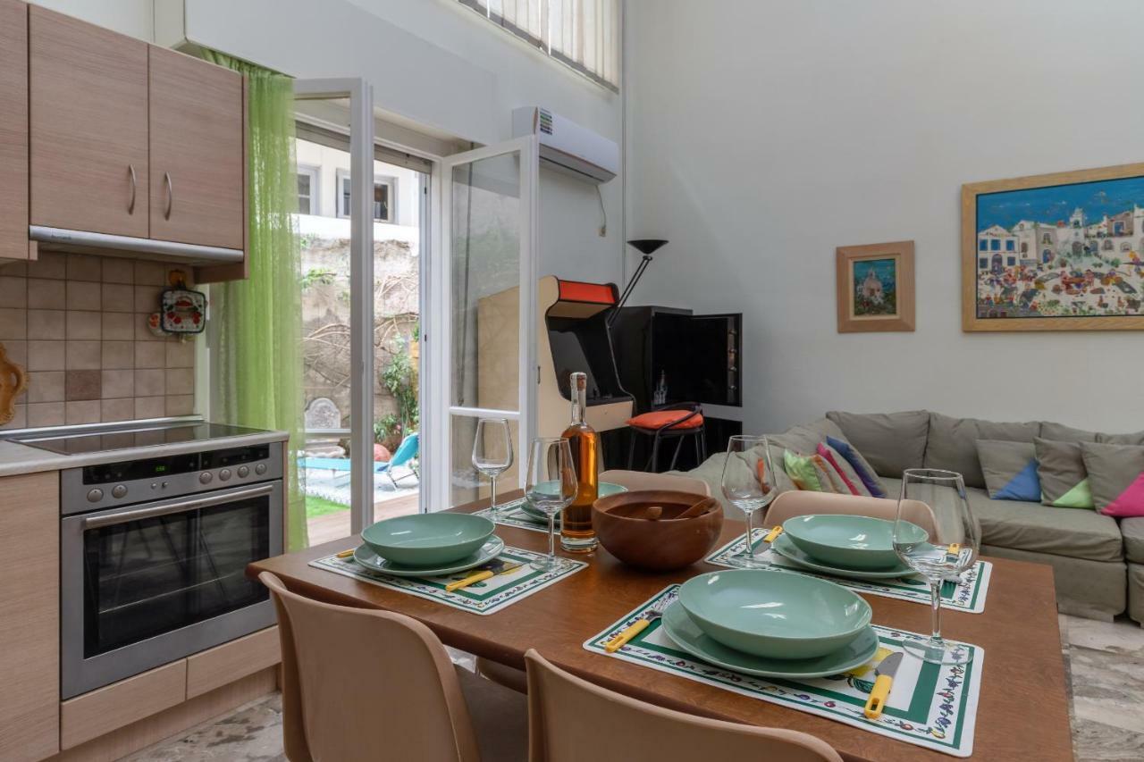 דירות אתונה Acropolis Koukaki Loft Private Garden מראה חיצוני תמונה